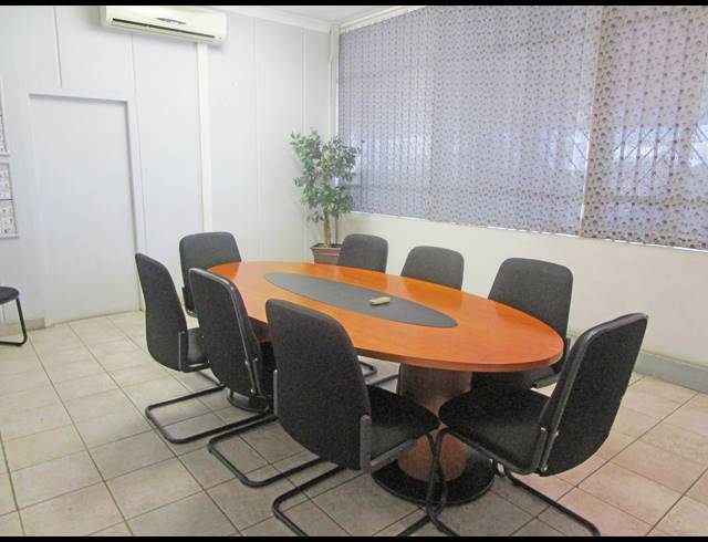 5,500M² BUILDING FOR SALE IN WALTLOO